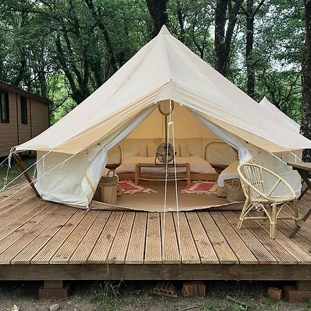 Camping Vila de Sarria Exterior foto