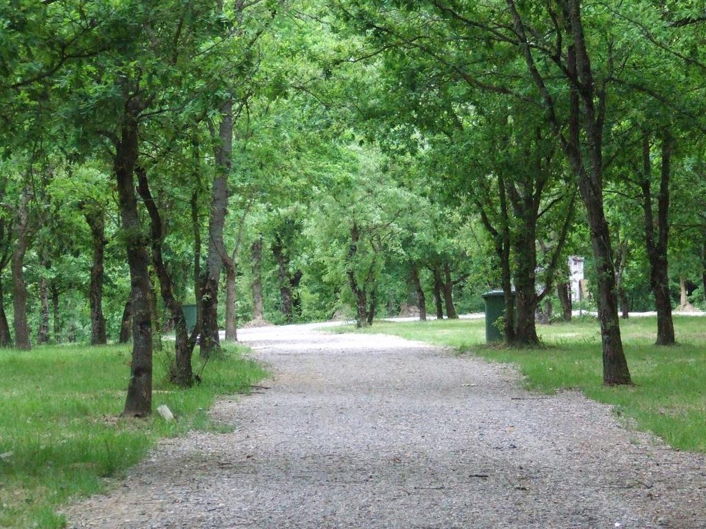 Camping Vila de Sarria Exterior foto